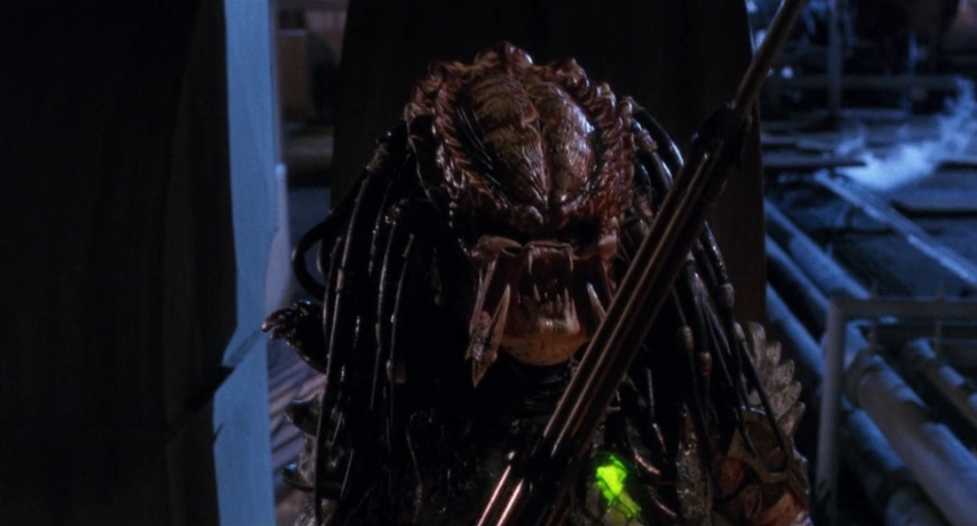 Predator 2 (1990) - The Predator unmasked