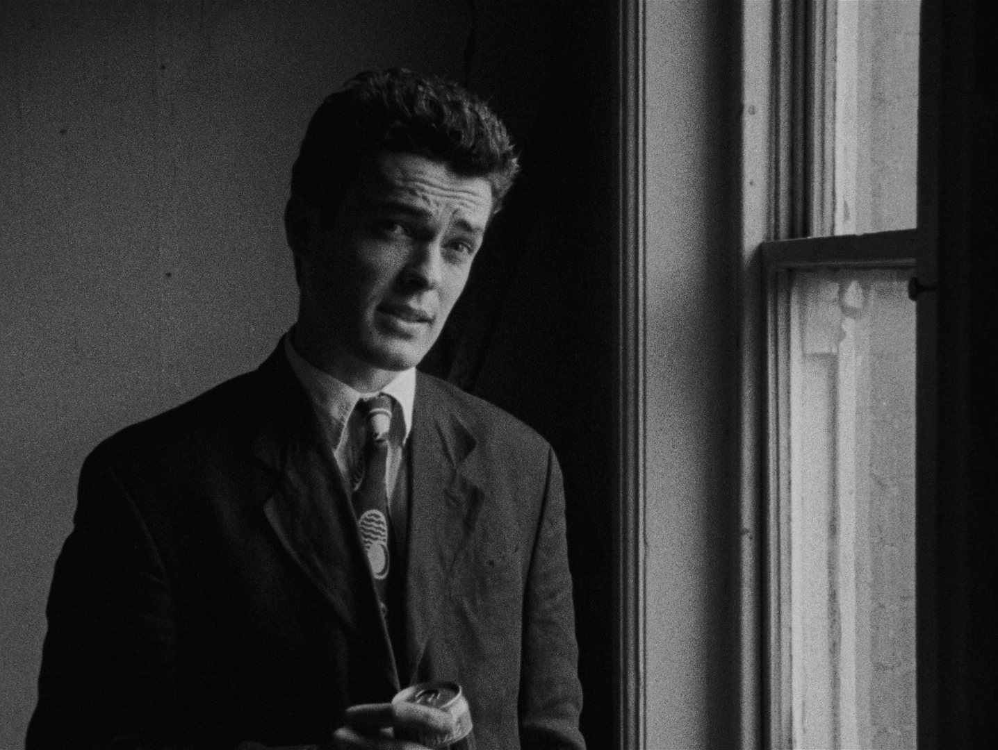 Following (1999) - Alex Haw