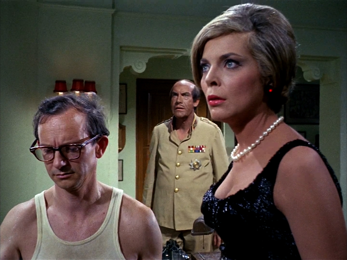 Mission: Impossible (1966) - Barbara Bain & Martin Landau (in disguise)