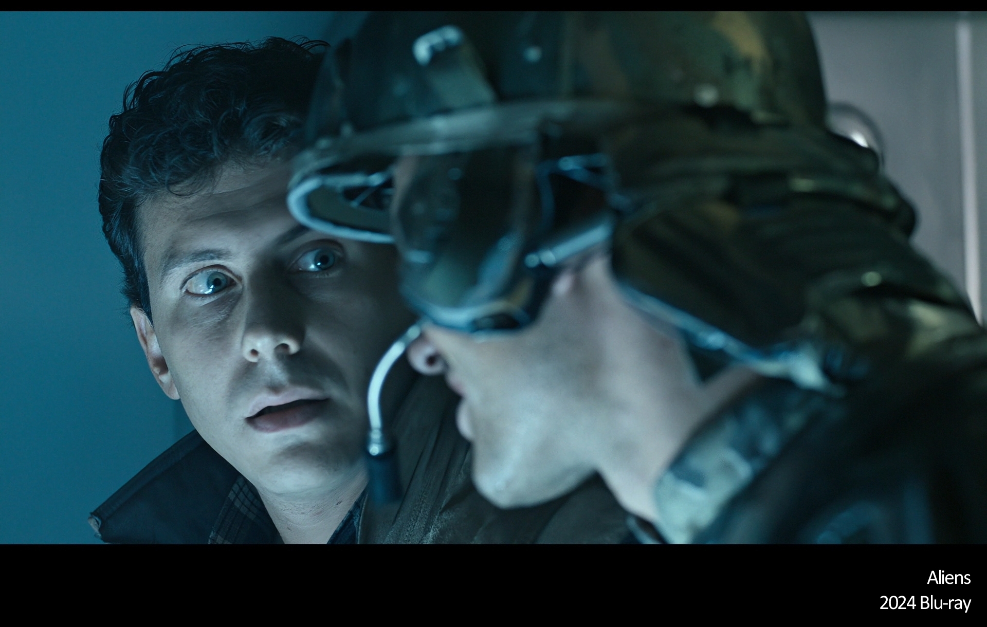 Aliens (1986) Comparison 2 Paul Reiser - 2024 Blu-ray