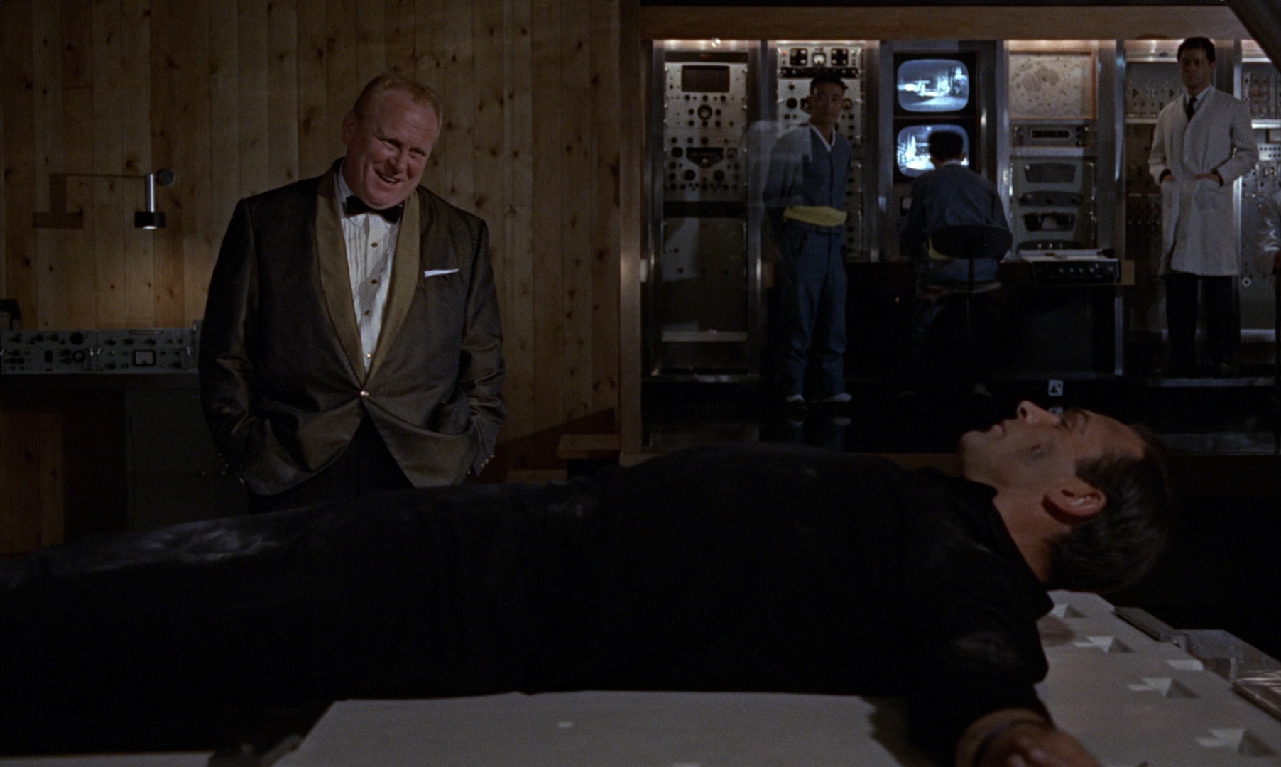 Goldfinger (1964) - Gert Fröbe & Sean Connery Goldfinger (1964) - Gert Fröbe & Sean Connery