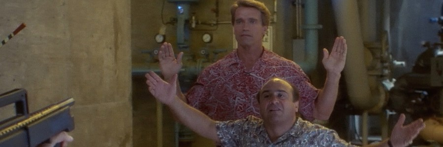 Twins (1988) - Arnold Schwarzenegger & Danny DeVito