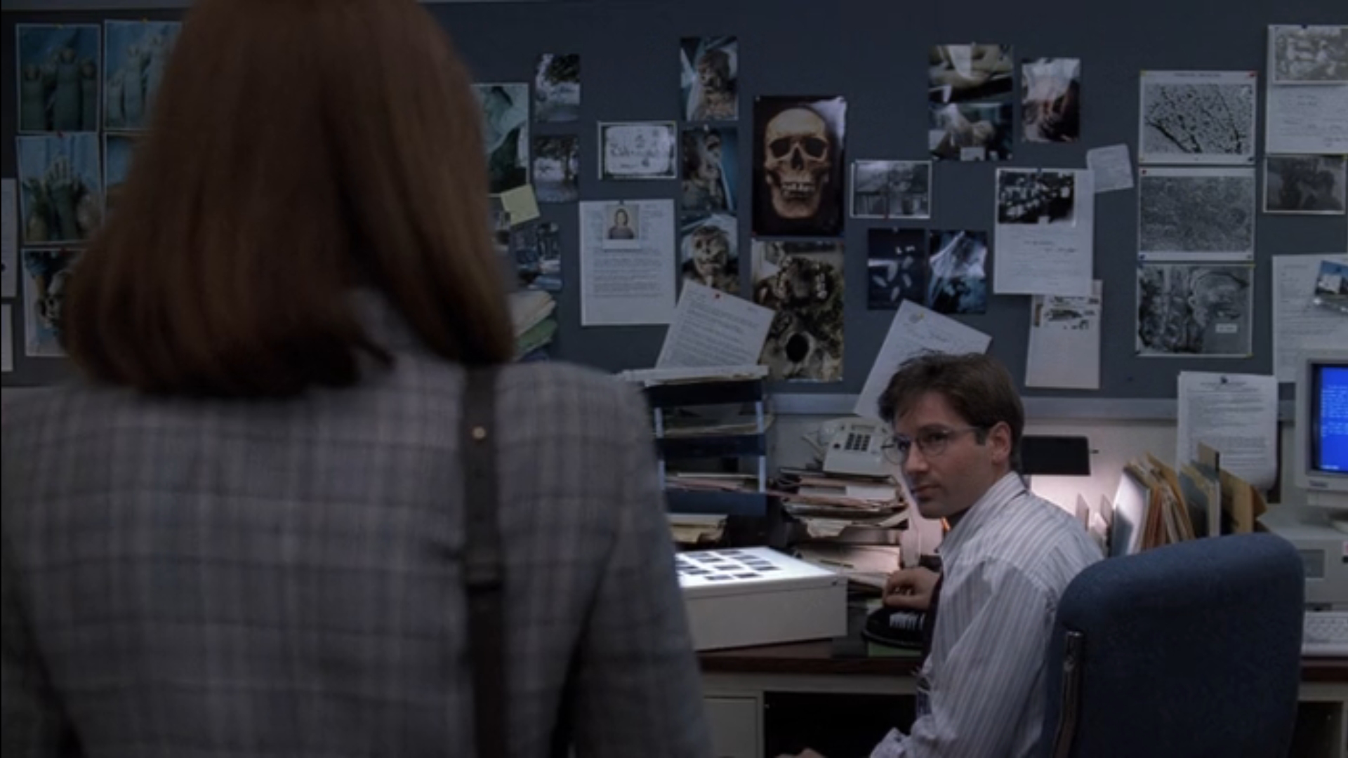 The X Files (1993) Pilot Comparison 2 16:9
