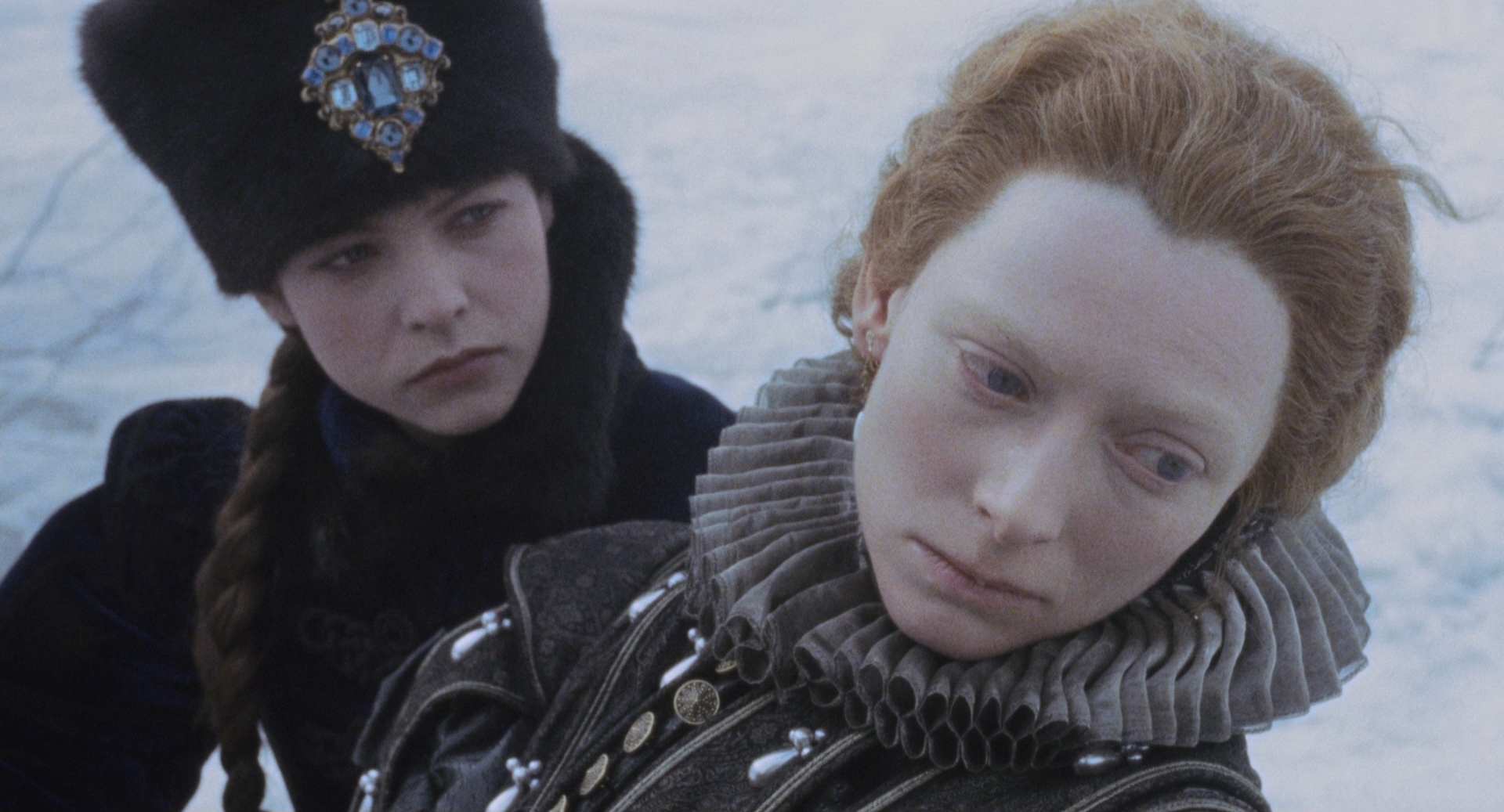 Orlando (1992) - Charlotte Valandrey and Tilda Swinton Orlando (1992) - Charlotte Valandrey and Tilda Swinton