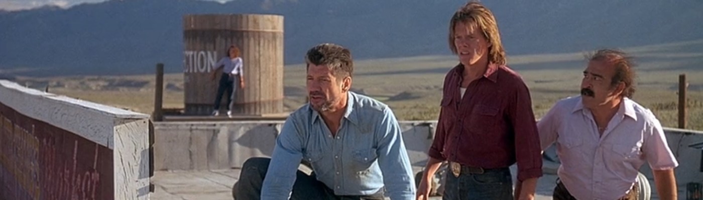 Tremors (1990) - Fred Ward & Kevin Bacon