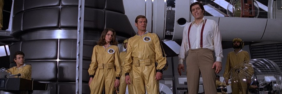 Moonraker (1979) = Lois Chiles, Roger Moore & Richael Kiel