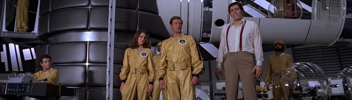 Moonraker (1979) = Lois Chiles, Roger Moore & Richael Kiel